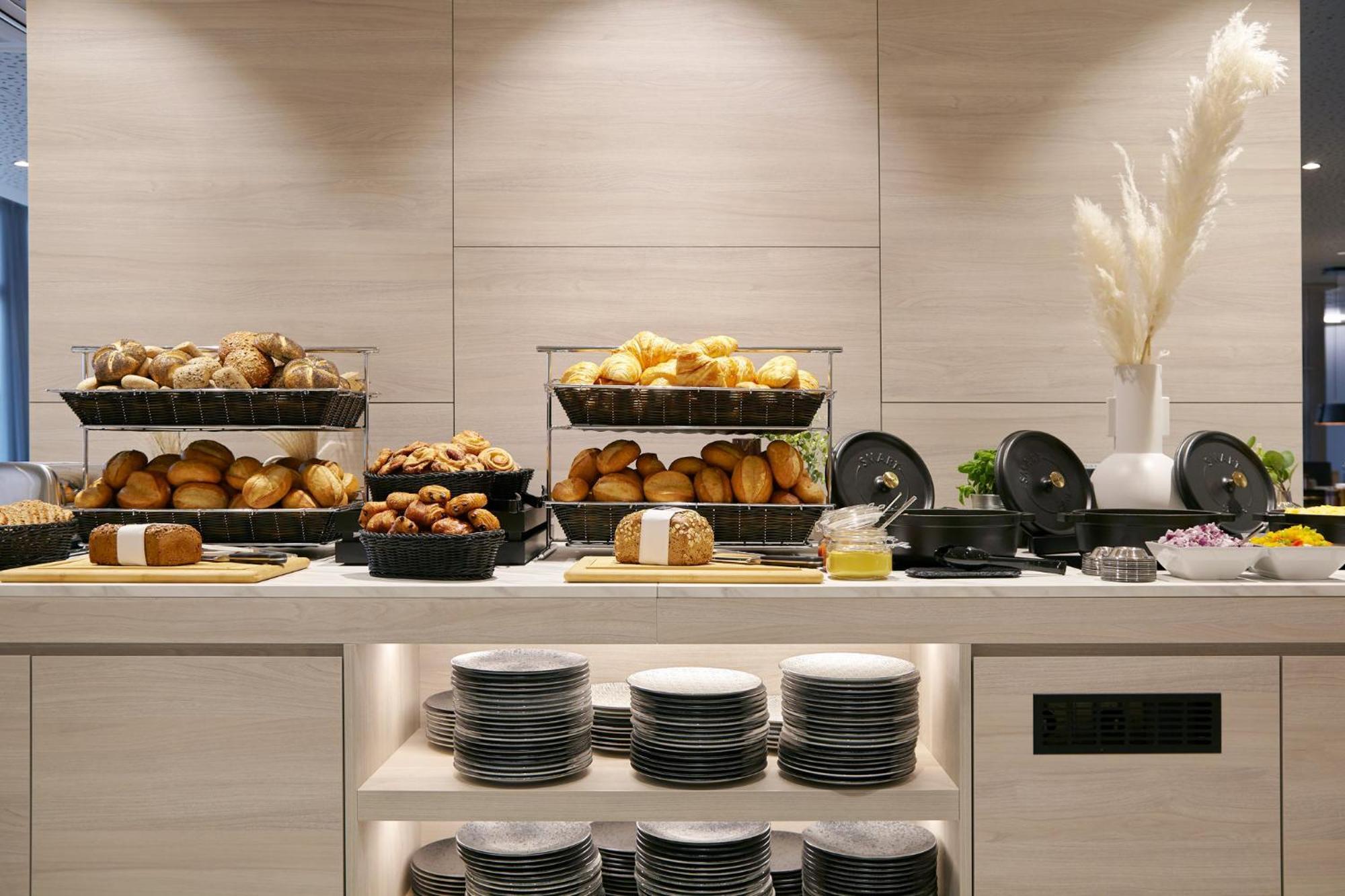 Holiday Inn - The Niu, Hub Dusseldorf Messe By Ihg Exteriér fotografie